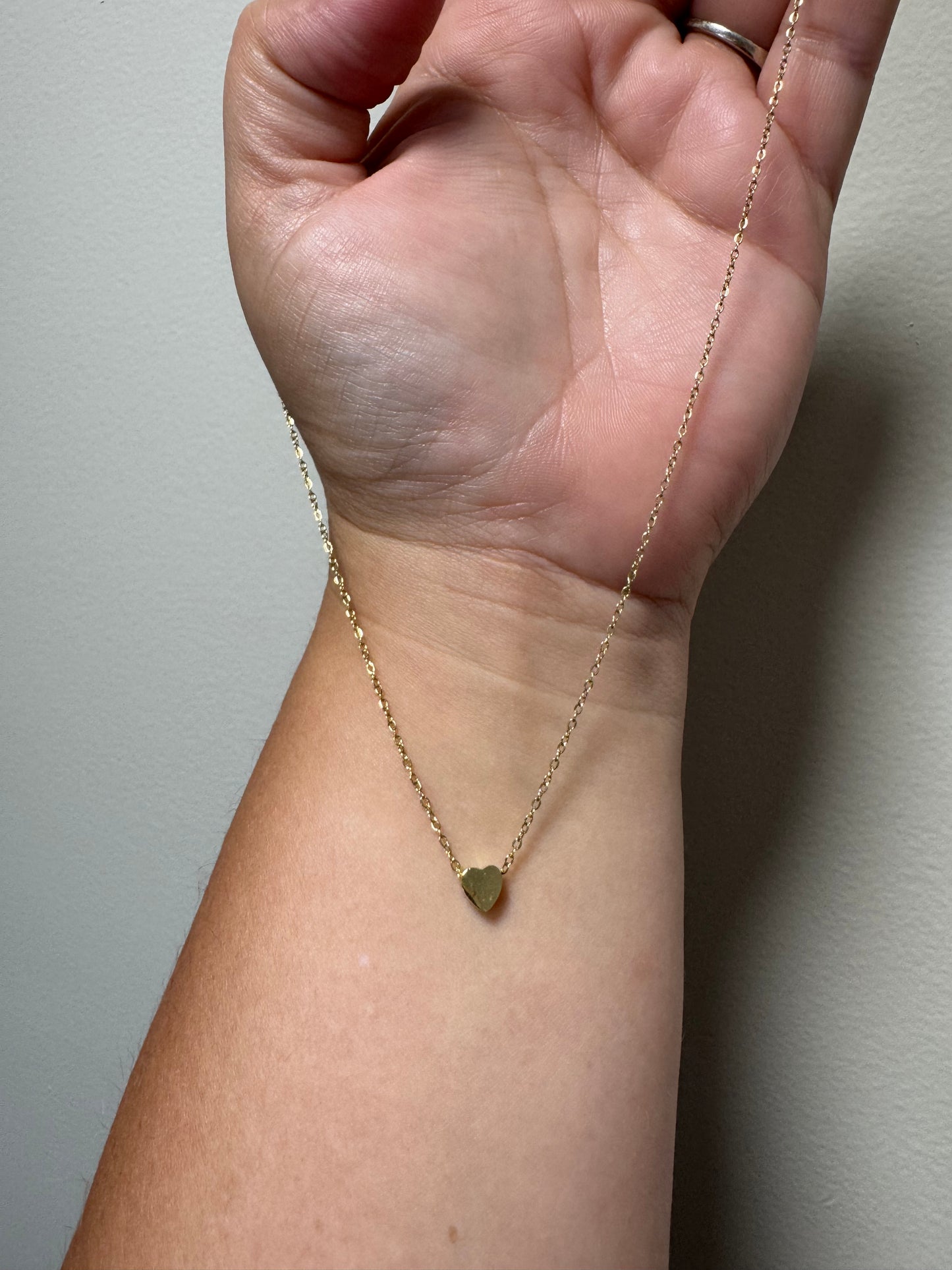 Dainty heart necklace