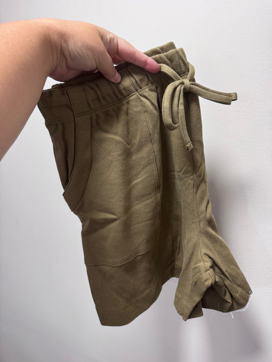 Zeanna olive green shorts